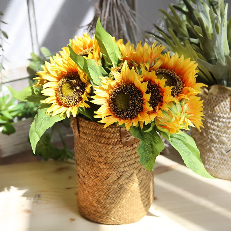 

TN Home Decoration 2021 High-End Artificial Flower Sunflower Bouquet Wedding Hand Holding Silk Cloth Creative Ornaments