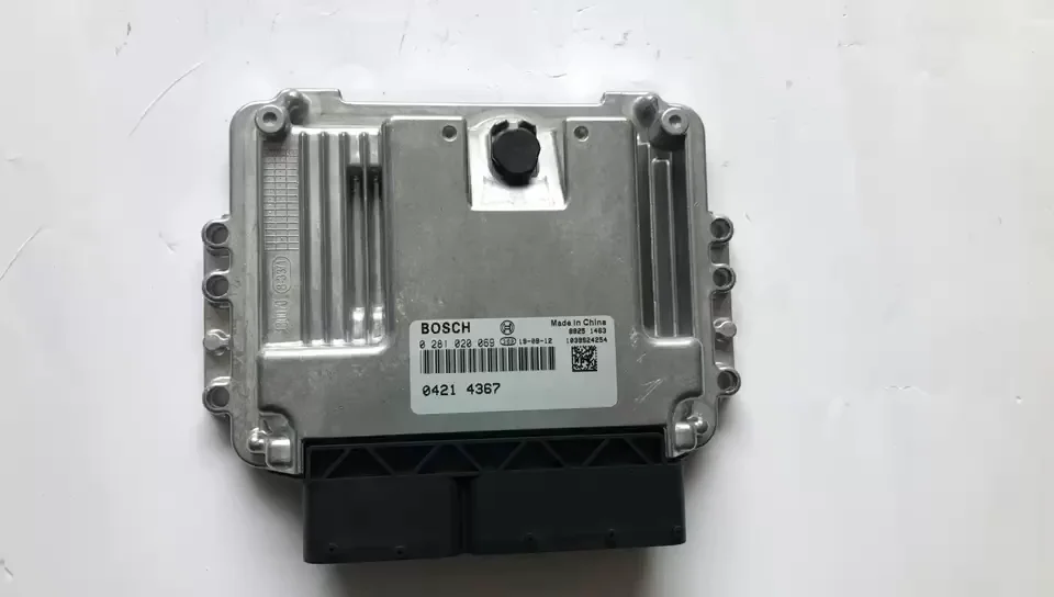 

High quality engine control unit 04214367 0281020069