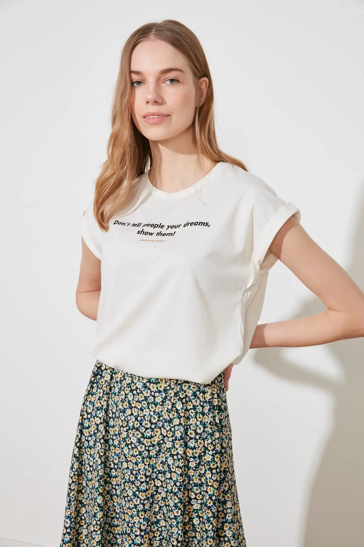 Trendyol хаки печатных трикотажная футболка TWOSS19XU0022 | Женская одежда