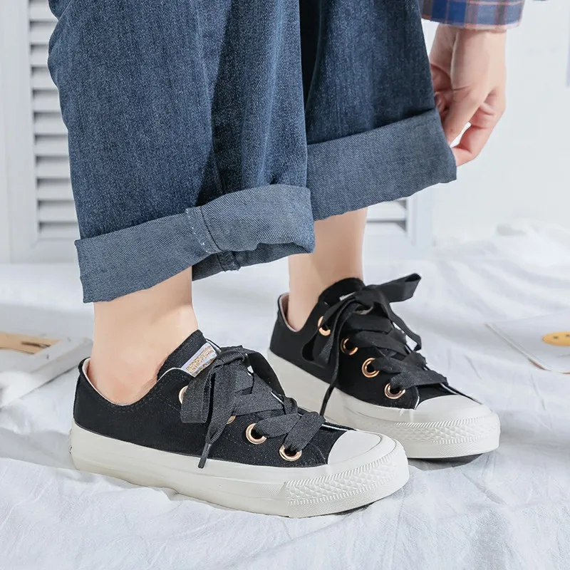 

Low Cut Canvas Shoes Women 2021 Summer Casual White Shoes Student Vulcanized Shoes Designer Chunky Sneakers Women Shoes Flats