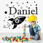 Наклейка на стену в виде космической ракеты и звезды, наклейка на стену в детскую комнату, персонализированное Название самолета, космическая Наклейка на стену, виниловый Декор для спальни LW229