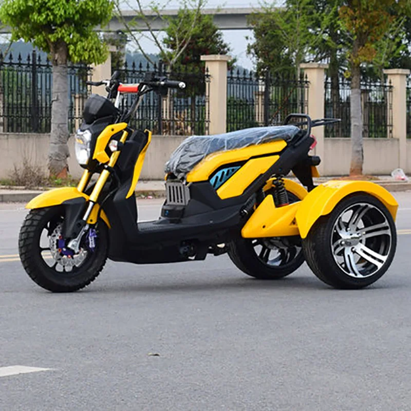 Suzuki трёхколёсный байк