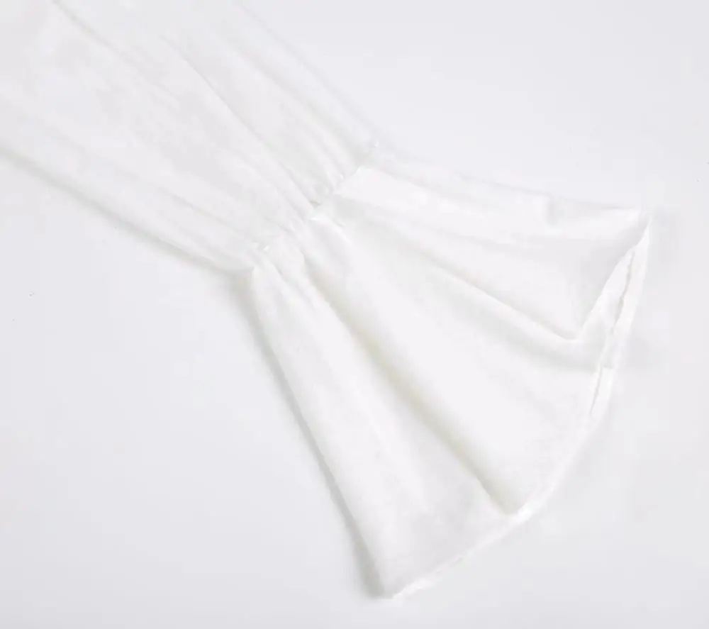 Пикантное белое мини платье с открытыми плечами на шнуровке женские весенние