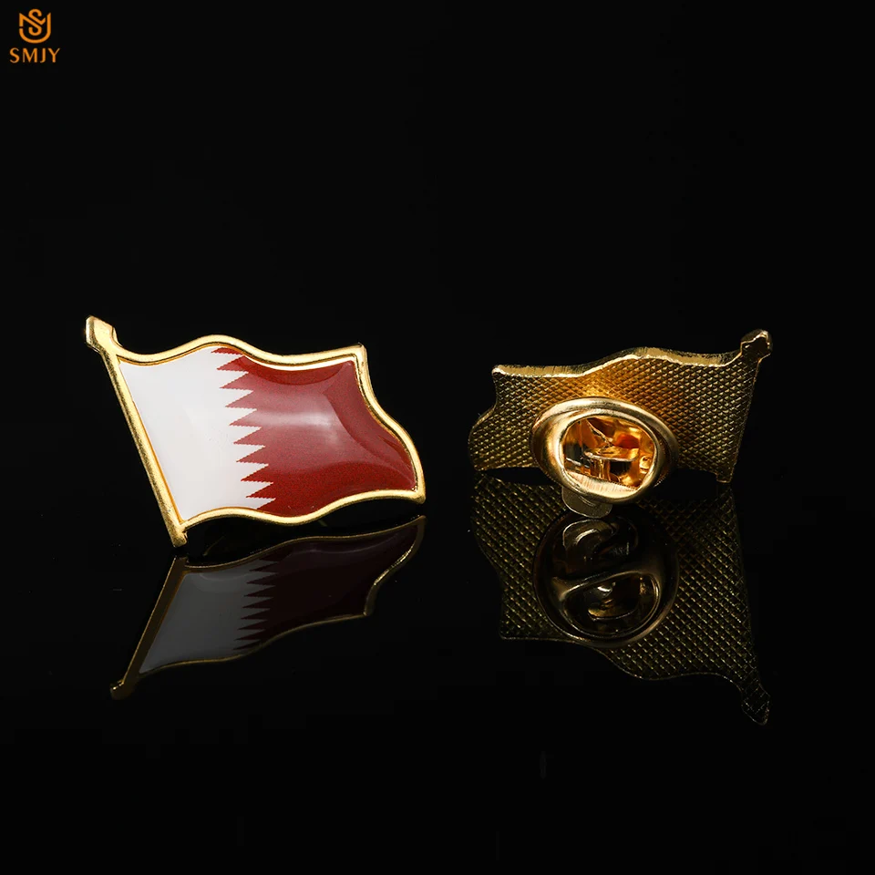 Азиатские поделки Сувенирный значок Катар позолоченный металлический флаг