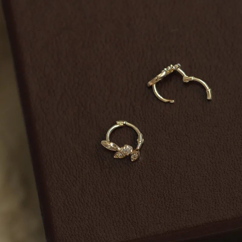

925 Sterling Silver Korean Version Simple Leaf Ear Bone Clip Earrings Women Gentle Romantic Wedding Party Jewelry Gift