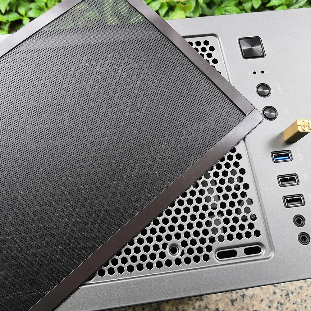 

PC Chassis Case Fan Dust Screen Gauze Filter PVC Computer Cooling Fan Antidust Net Cover Guard
