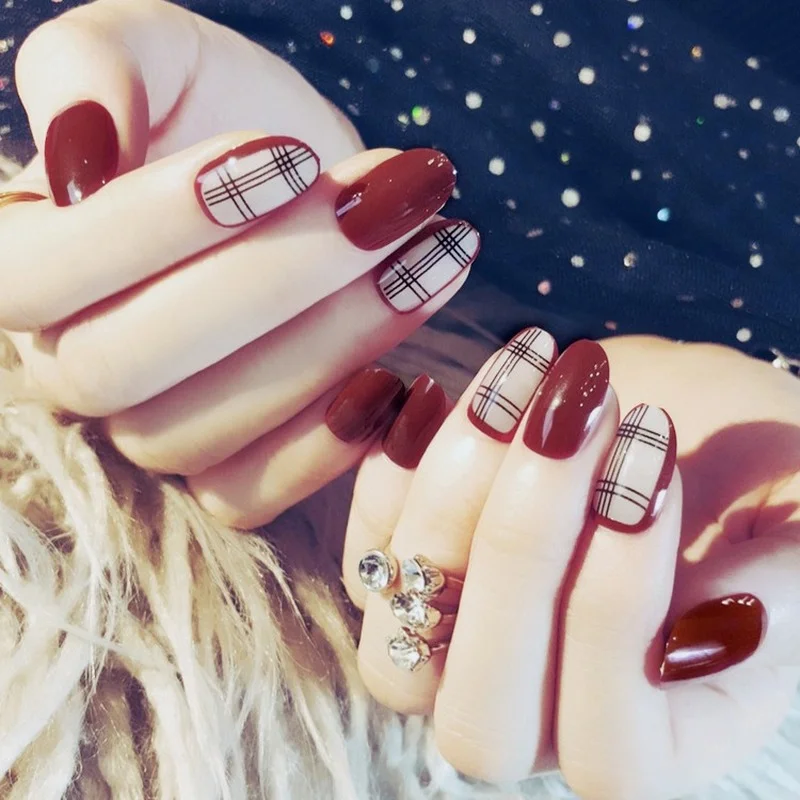 

24pcs/box Fashion New Red Fake Nails DIY Nail Art Decoration Tools Artificial Fake Nails