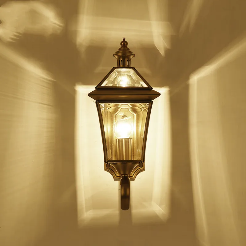 Европейский латунь золотой настенный светильник на открытом воздухе