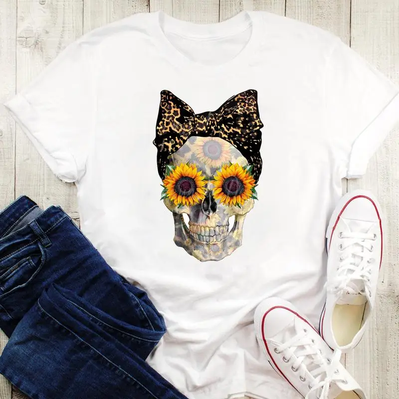 

Cartoon Tops Tshirt Fall Autumn Tees Women Skull Scary Cute Happy Halloween Thanksgiving Graphic Print Female T-Shirt