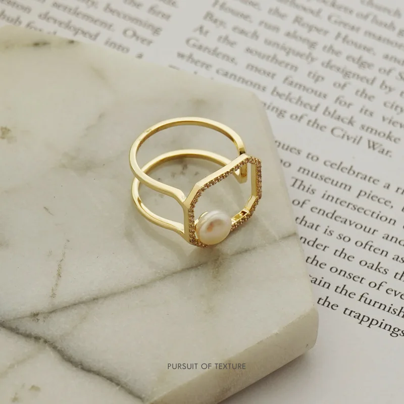 

Ring Men 2021 Trend Natural Pearl Ring With Diamond Light Luxury Women's Ring Jewelry for Women Gift for New Year Women