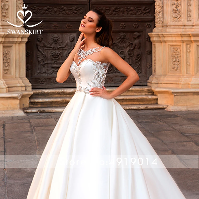 Роскошное атласное свадебное платье Swanskirt, потрясающее бальное платье с круглым вырезом и кристаллами, платье для невесты с часовым шлейфом, размер F220