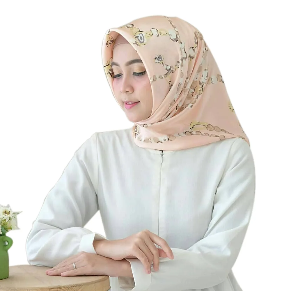 

2019 Silk Blend Elegant Lady head wrap Scarf hijab Satin Women Shawls For Muslim Square Headscarf hijabs Islamic Turbans foulard