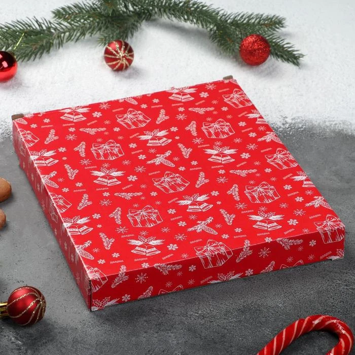 Блюдо Ёлочка 23х22х2 2 см цвет белый/красный |