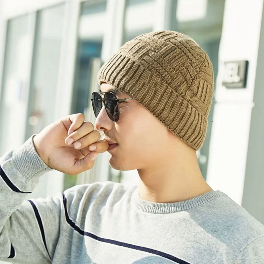 Мужская зимняя теплая шапка XPeople с напуском вязаная флисовой подкладкой и