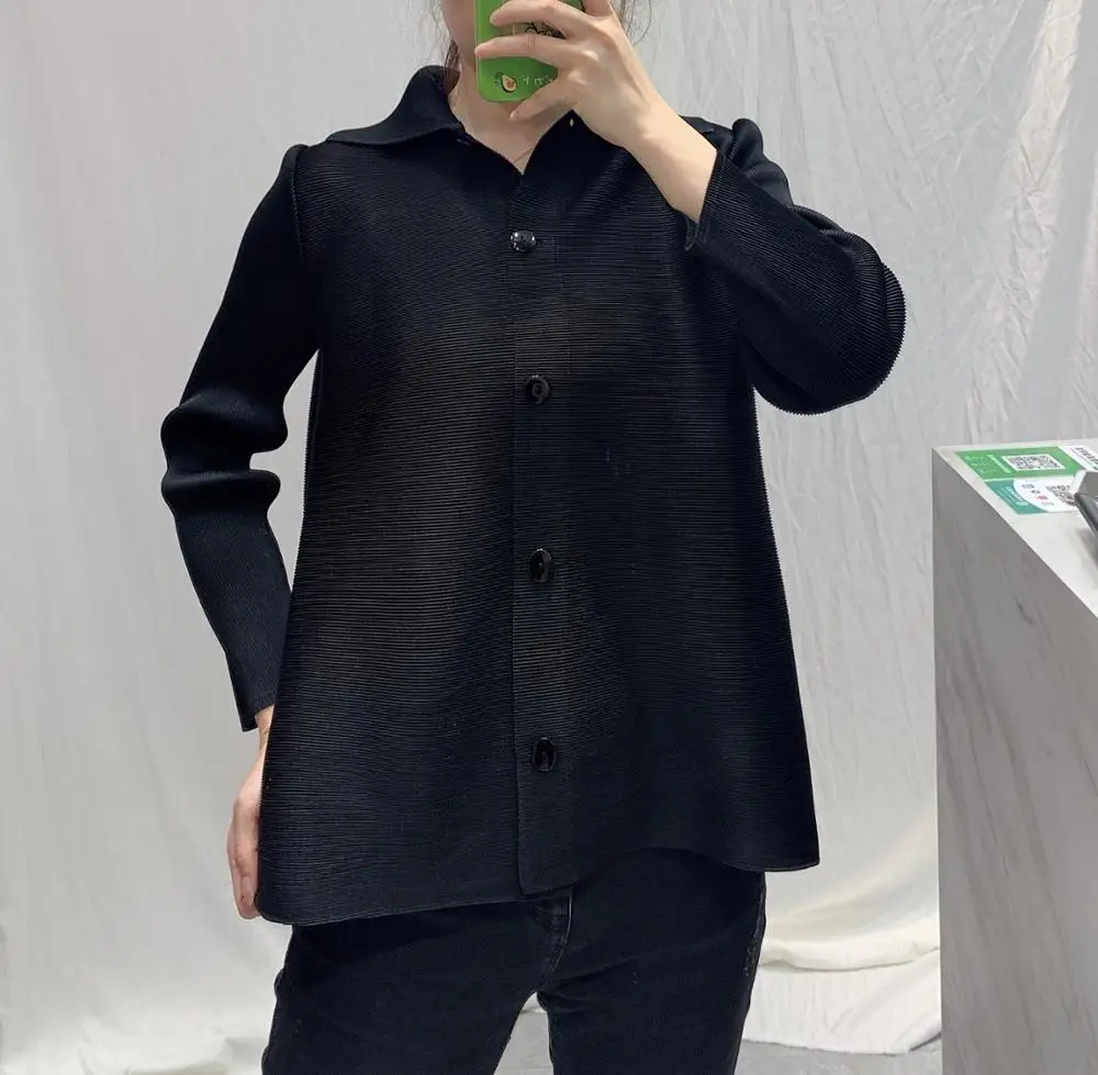 

Shirts For Women 45-75kg Autumn 2020 New Turn Down Collar Long Sleeved Solid Color Loose Elastic Miyake Pleated Plus Size Shirt