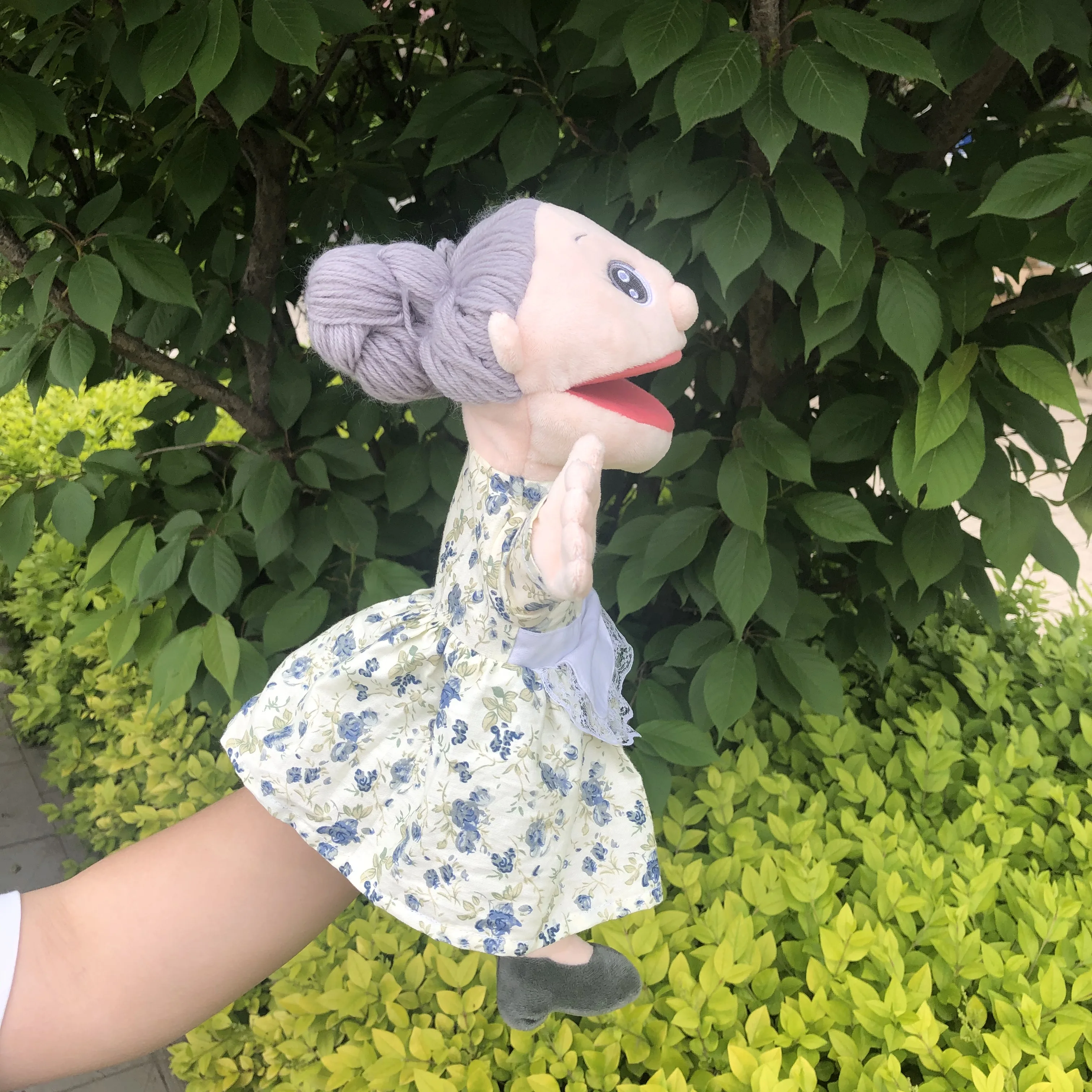 30 см с открытым ртом и движением бабушки у есть детские игрушки большие тканевые