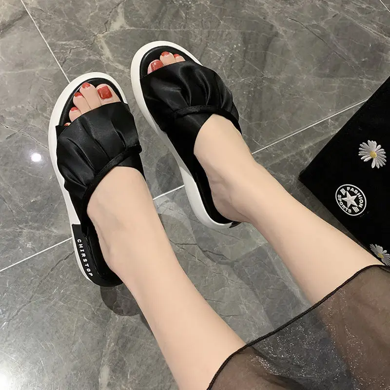 

Women Slippers Sandals 2021 Summer Casual Sandals Slipper Beach Shoes Flat Heel Slides Sandals Thick Bottom Flat Slippers
