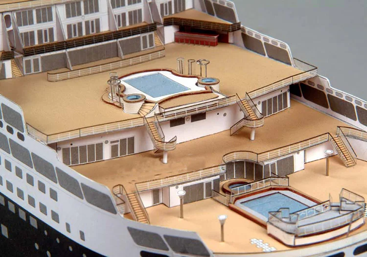 

Paper model 1:400 Queen Mary II cruise ship steamship model handmade DIY paper art