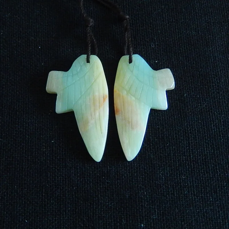 Декоративные серьги с крыльями из натурального амазонита ручная гравировка