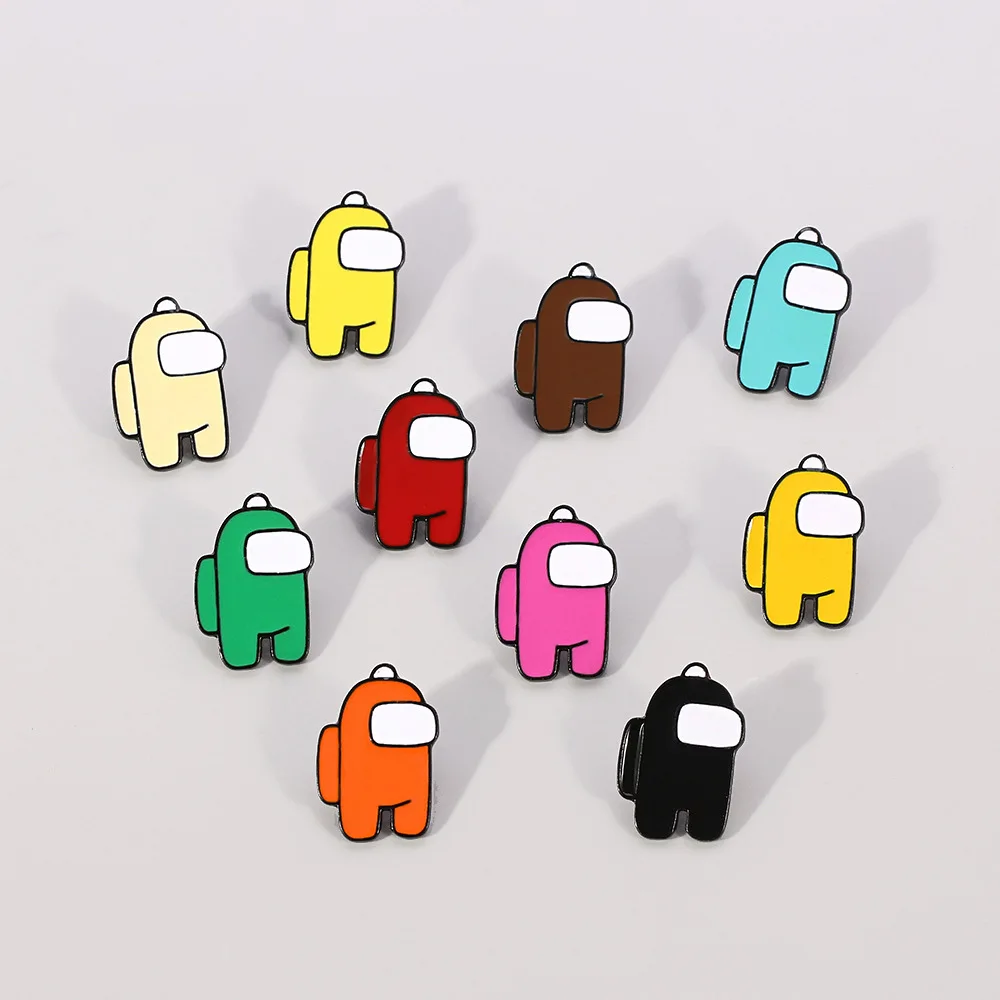 Популярная игра среди нас металлический значок астронавт кукла эмалированная