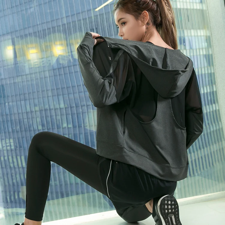 Новейшая новинка, спортивная куртка с капюшоном для йоги, женская, анти-пот, нейлон, Беговая куртка для бега, эластичная куртка для фитнеса, топ с отверстиями для большого пальца