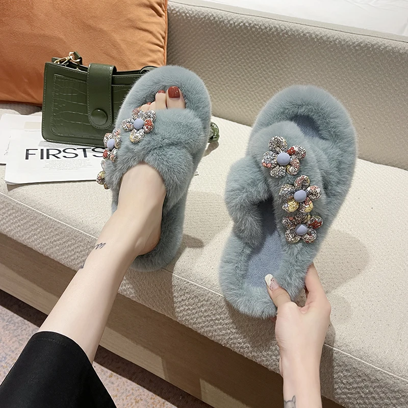 

Flat Shoes Female Slippers Casual Med Slides Rubber Flip Flops Flock Cross-Tied Platform Slipers Women Fur Sliders Luxury Hawaii