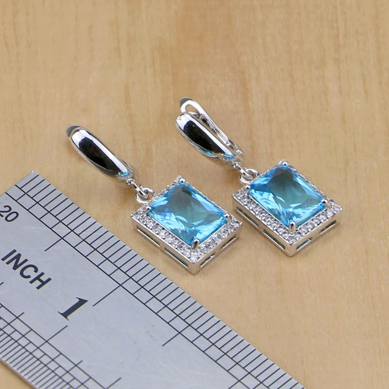 Комплект из колье серёг и кольца серебра 925 пробы