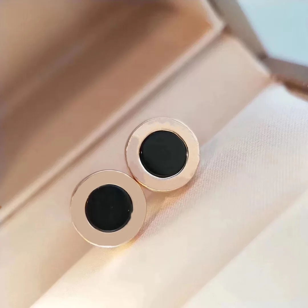 

The new 2021 ms round ceramic earrings, lover's exclusive, a birthday present