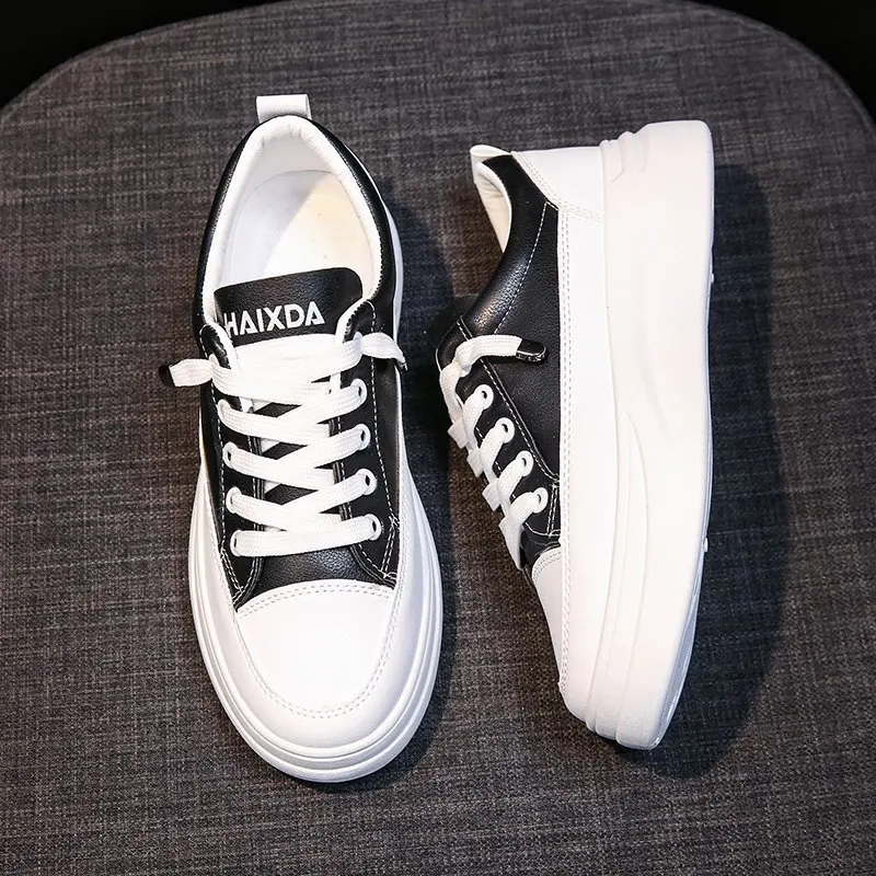 

Woman Shoes 2021 Summer New Fashion Shoes Woman Casual White Leather Simple Women Casual Shoes Platform Sneakers Breathable