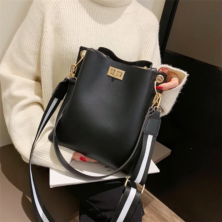 black HISUELY горячая распродажа новые женские Сумки из искусственной кожи модные дизайнерские черные сумки через плечо в винтажном стиле сумка-мессенджер высокое качество - Цвет: black