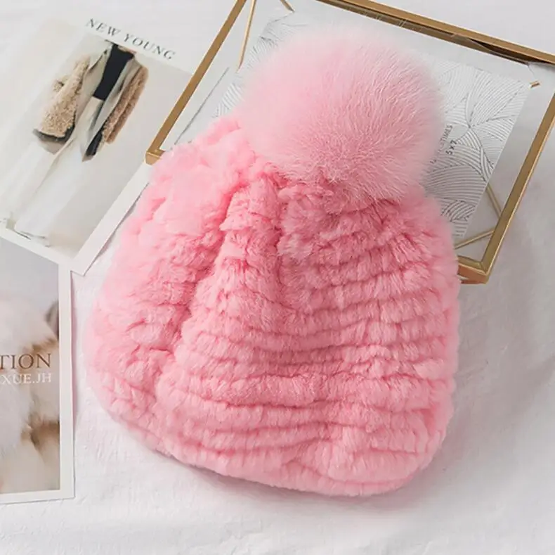 pink YC Fur мягкие теплые настоящие меховые шапки головные уборы для женщин эластичные вязаные шапки из меха кролика рекс шапки большого размера помпоны из лисьего меха женская шапка - Цвет: pink