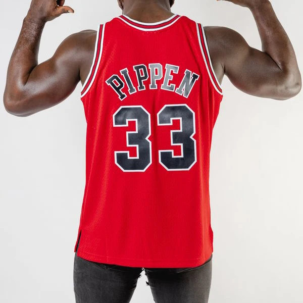

Mens New American Basketball Jerseys Clothes #33 Scottie Pippen Chicago Bulls European Size Ball Pants T Shirts Cool Tops
