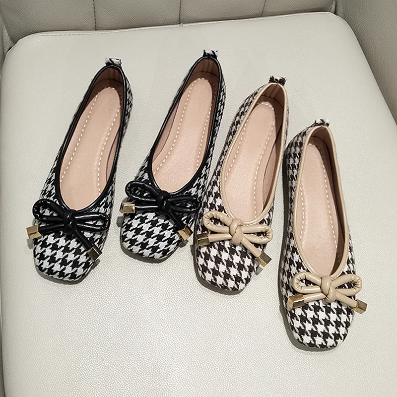 

Spring and Autumn European and American Wind Square Head Soft Bottom Shoes Flat with Bean Bean Shoes Work Shoes Black