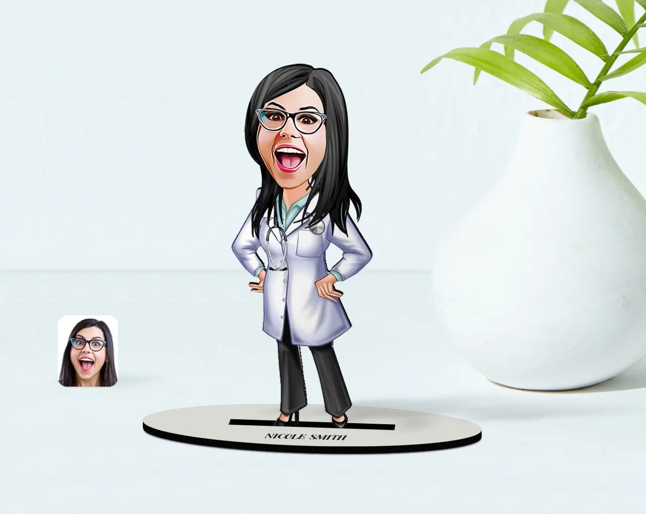 

Персонализированная деревянная безделушка Женская докторская карикатура Модель-1 надежный современный простой подарок специальный дизай...