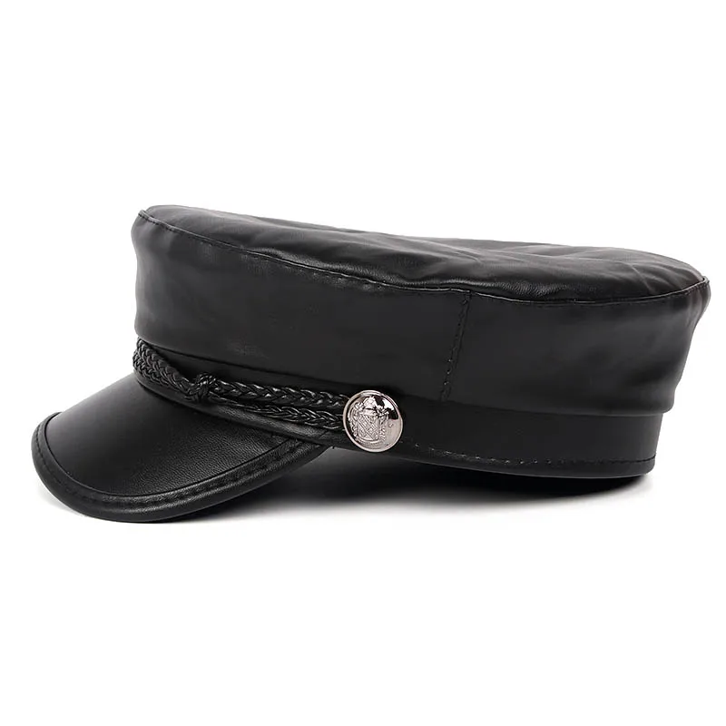 Кепка женская кожаная черная на осень/зиму 2020 | Аксессуары для одежды