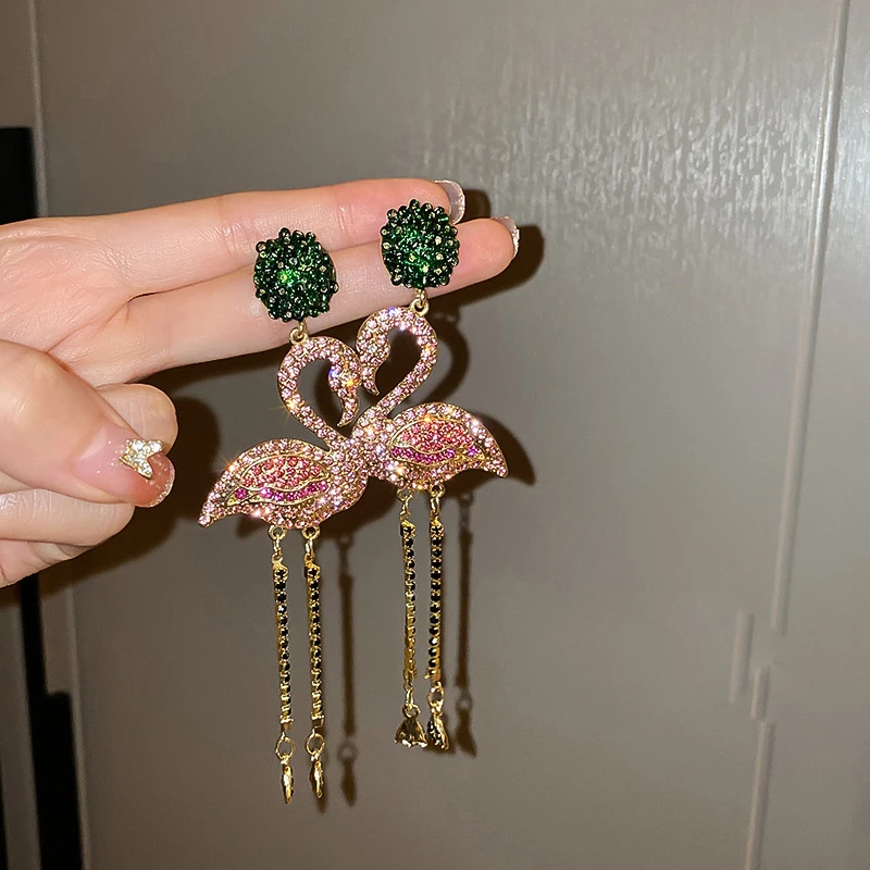 

Sparkling Flamingo Earrings Long Tassel Exaggerated Animal Earrings Shiny Creative Design Ear Wholesale Fashion Women Jewelry