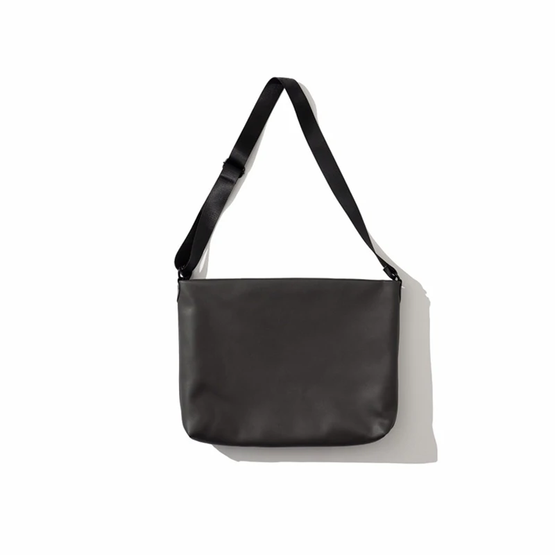 

2021 Japanese street fashion brand all-match stone island fashion casual functional leather messenger bag shoulder bag messenger