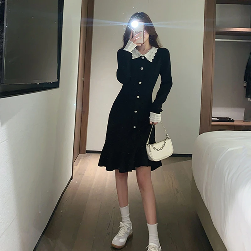 Женское однобортное вязаное платье-свитер элегантное облегающее черное