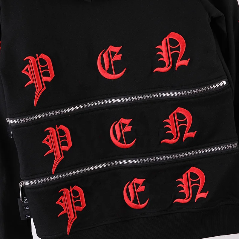 

Hoodies & Sweatshirts