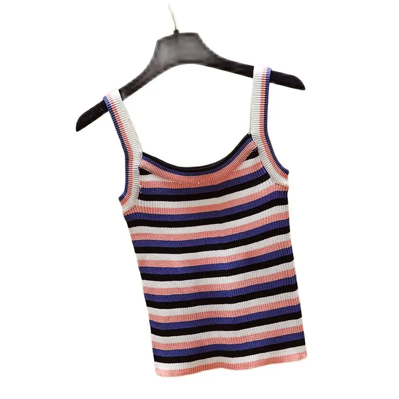 Женская Трикотажная майка HELIAR однотонная Однотонная футболка на тонких