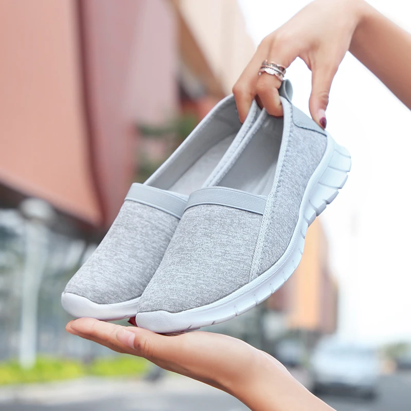 

Unisex Lightweight Slip-on Casual Shoes Women Fashion Breathable Baskets Sports Flats Sneakers Men Spring Non-slip Jogging Shoes
