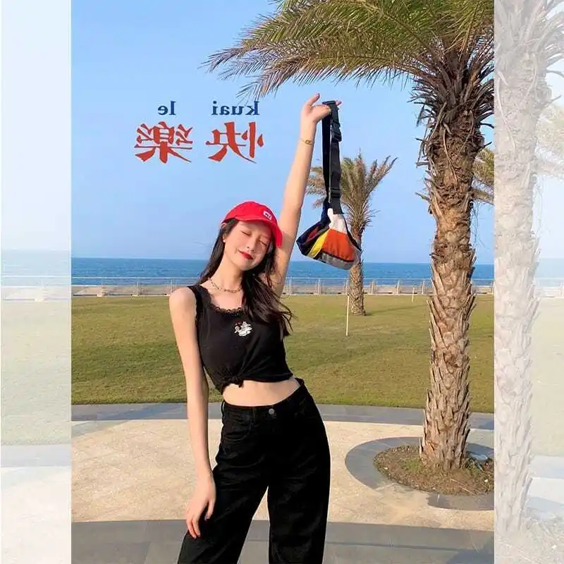 

Sexy White Knitted Vest Women Wear Sleeveless T-shirt Top Tide in Summer