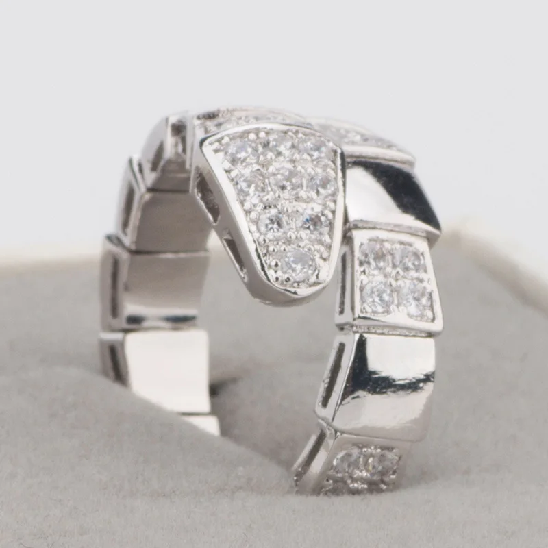 

Luxury High Quality Snake Elasticity Finger Rings Fine Jewelry Zircon Beauty Fashion Accessories Ring Women Lady Female Gifts