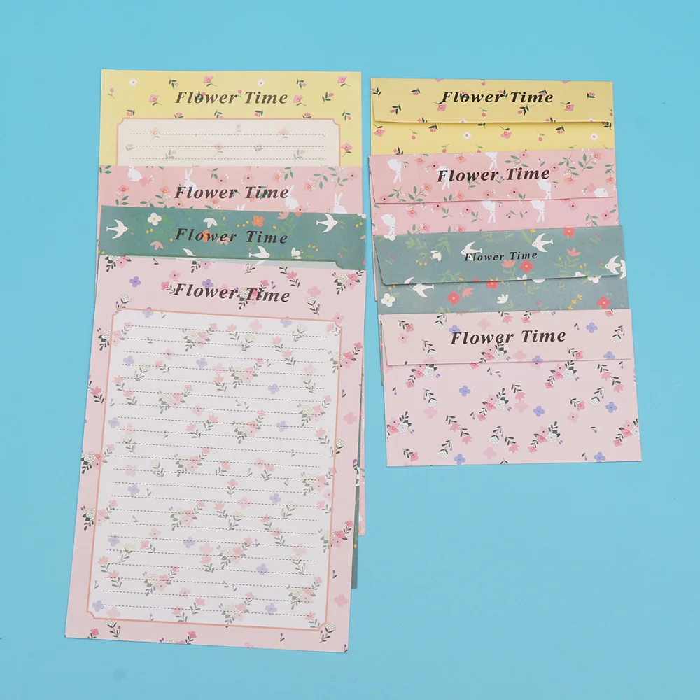 

8 Sets Floral Patterns Envelope and Letter Paper Lovely Writing Stationery Envelopes Kit (Random Pattern)