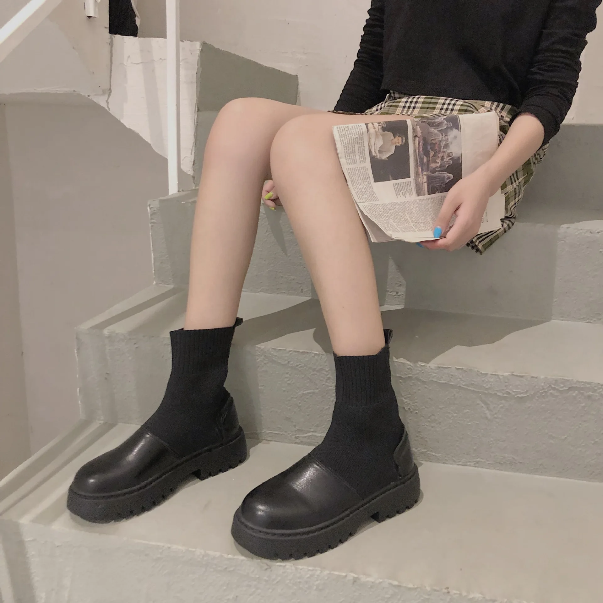 Зимние Модные женские высокие ботинки повседневные ботильоны на плоской подошве