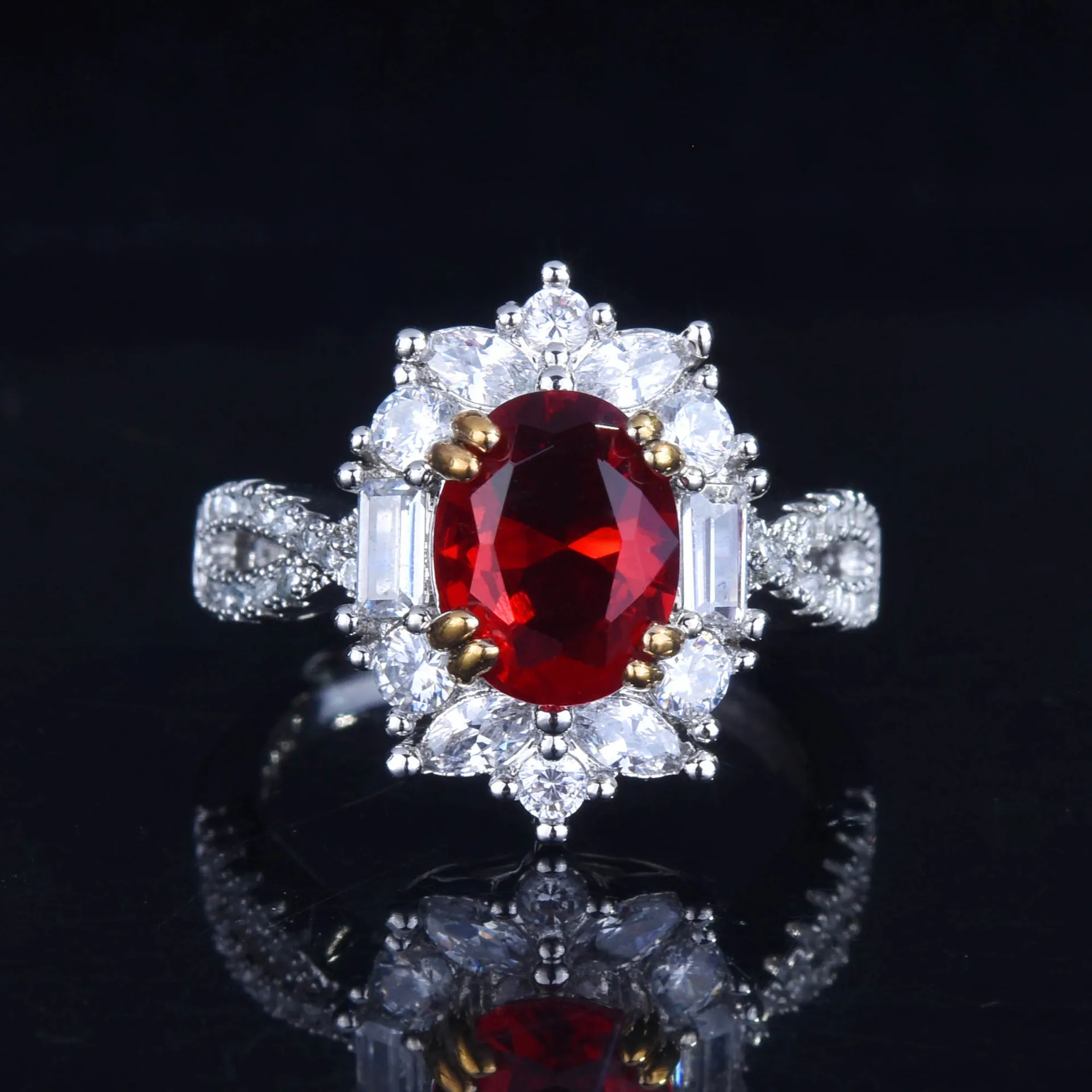 

Foydjew New Luxury 3 Carat Artificial Ruby Rings Inlaid Exquisite Simple and Elegant Open Color Treasure Jewelry Female Ring