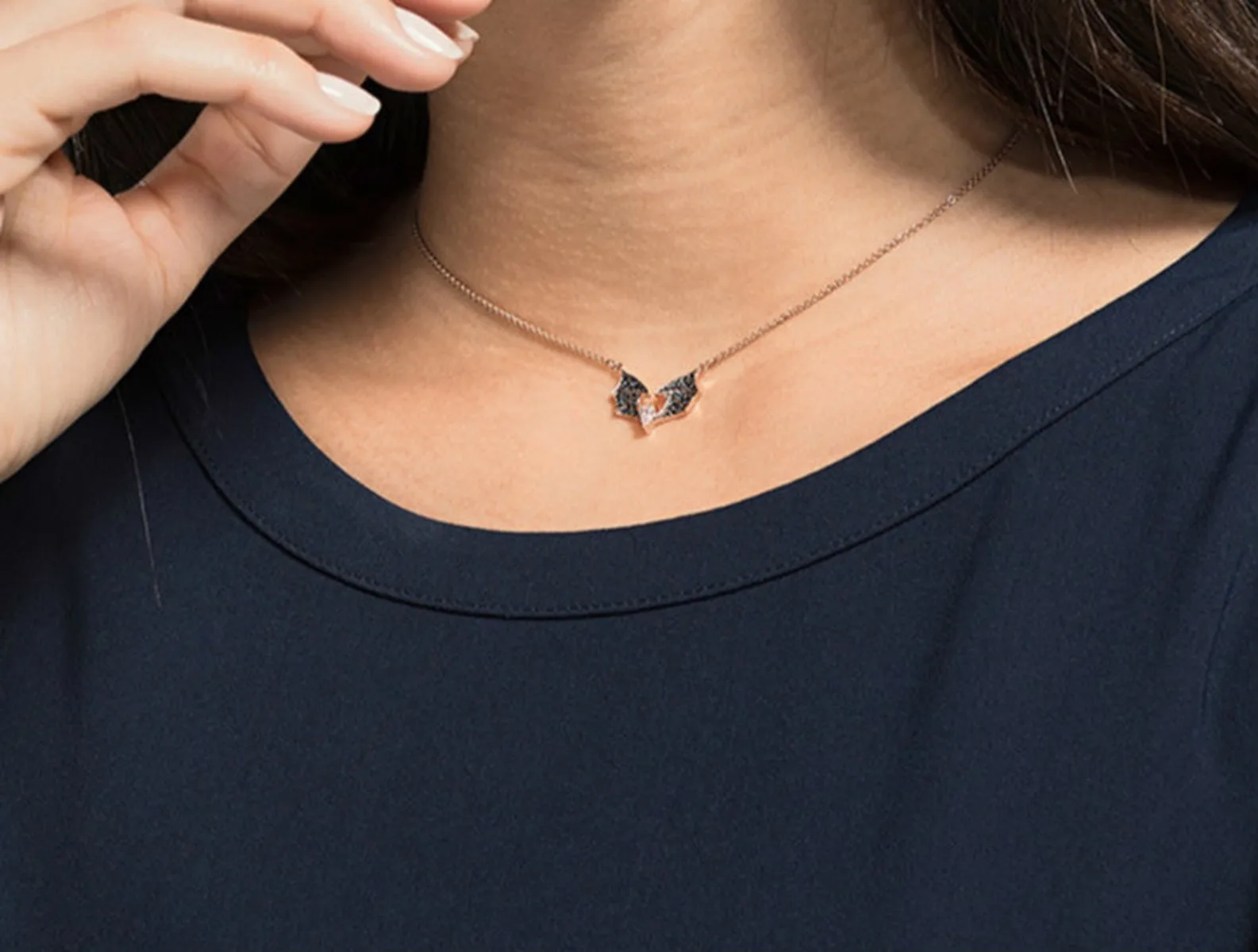 

ERIN High quality SWA, mysterious rose gold black bat Crystal Necklace