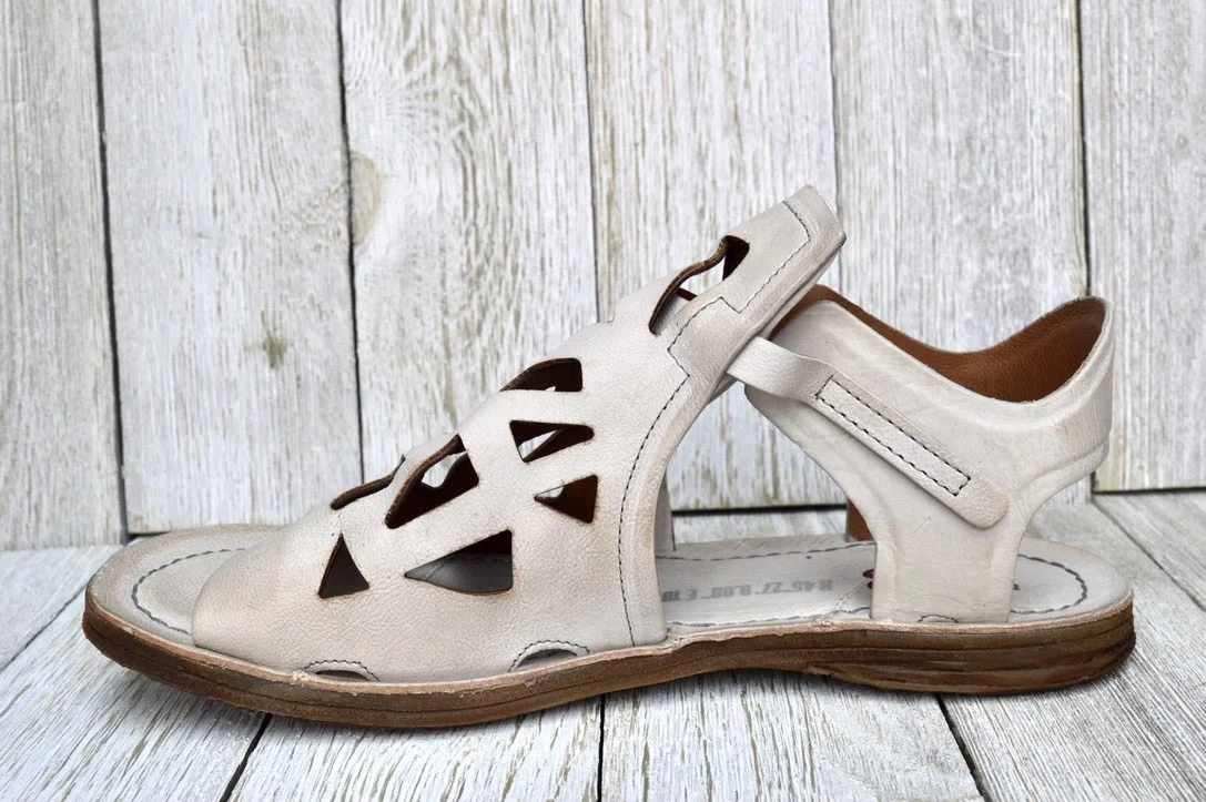 

Summer Woman Shoe Sandals Gladiator Ladies Comfortable Hollow Out Casual Round Toe Ladies Quality Soft Beach Female Slippers