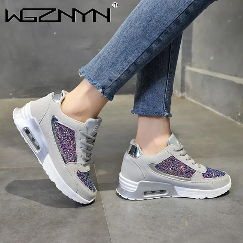 

NEW Women Lace Up Sneakers Glitter Autumn Flat Vulcanized Ladies Bling Casual Female Fashion Platform Plus Size Shoes Women 2020