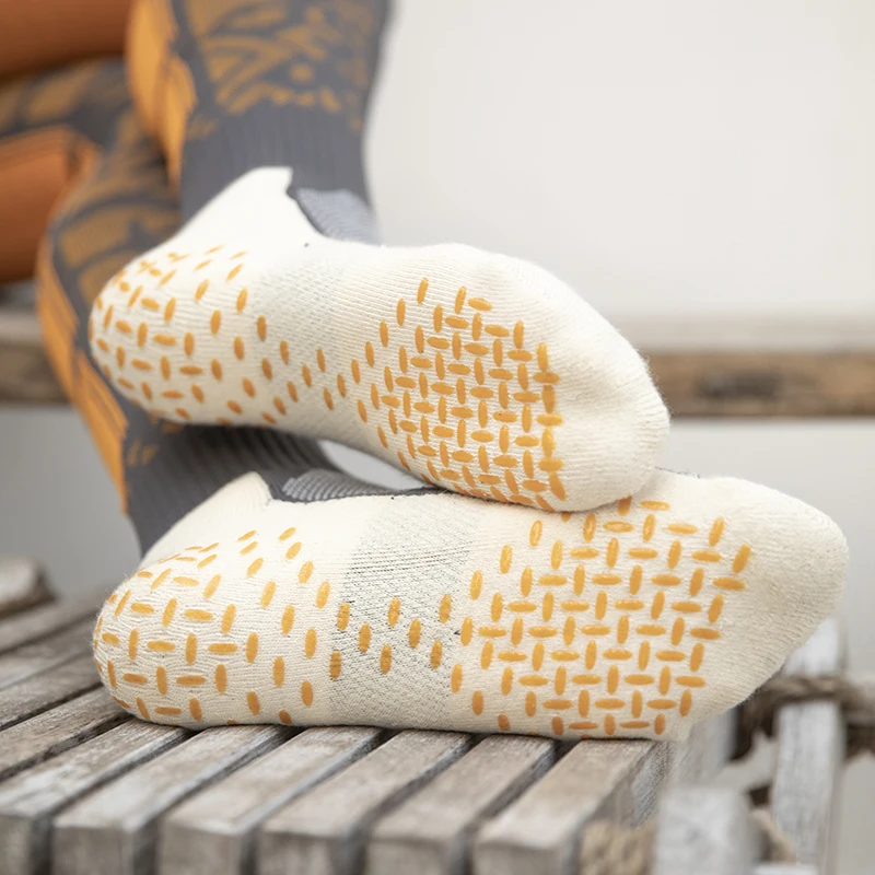 Keep Thermal Cotton Yoga Socks Women Trainee Wear Over-knee Long Bottom Anti-slip Dot fit Pilates Exercise Stockings | Спорт и